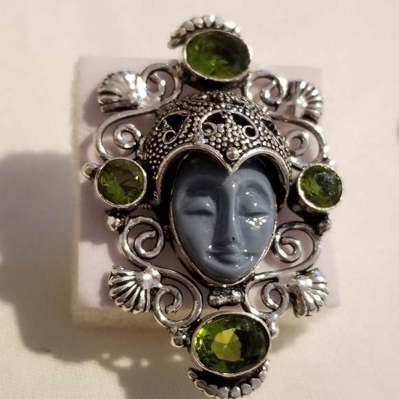 Sold On WHATNOT*Vintage Blue Goddess, Peridot Silver Ring - Picture 2 of 6